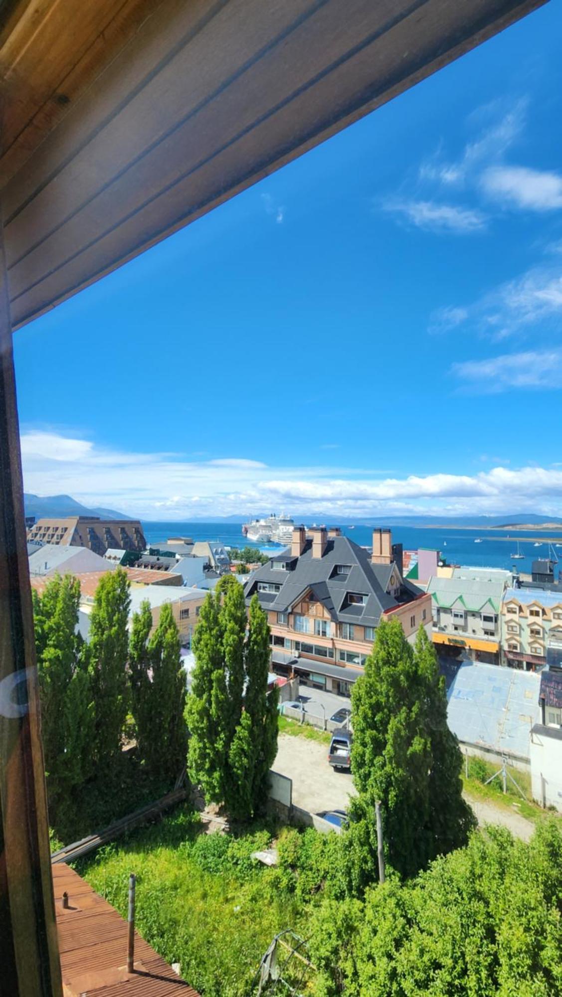 Yaghan Hostel Ushuaia Zewnętrze zdjęcie