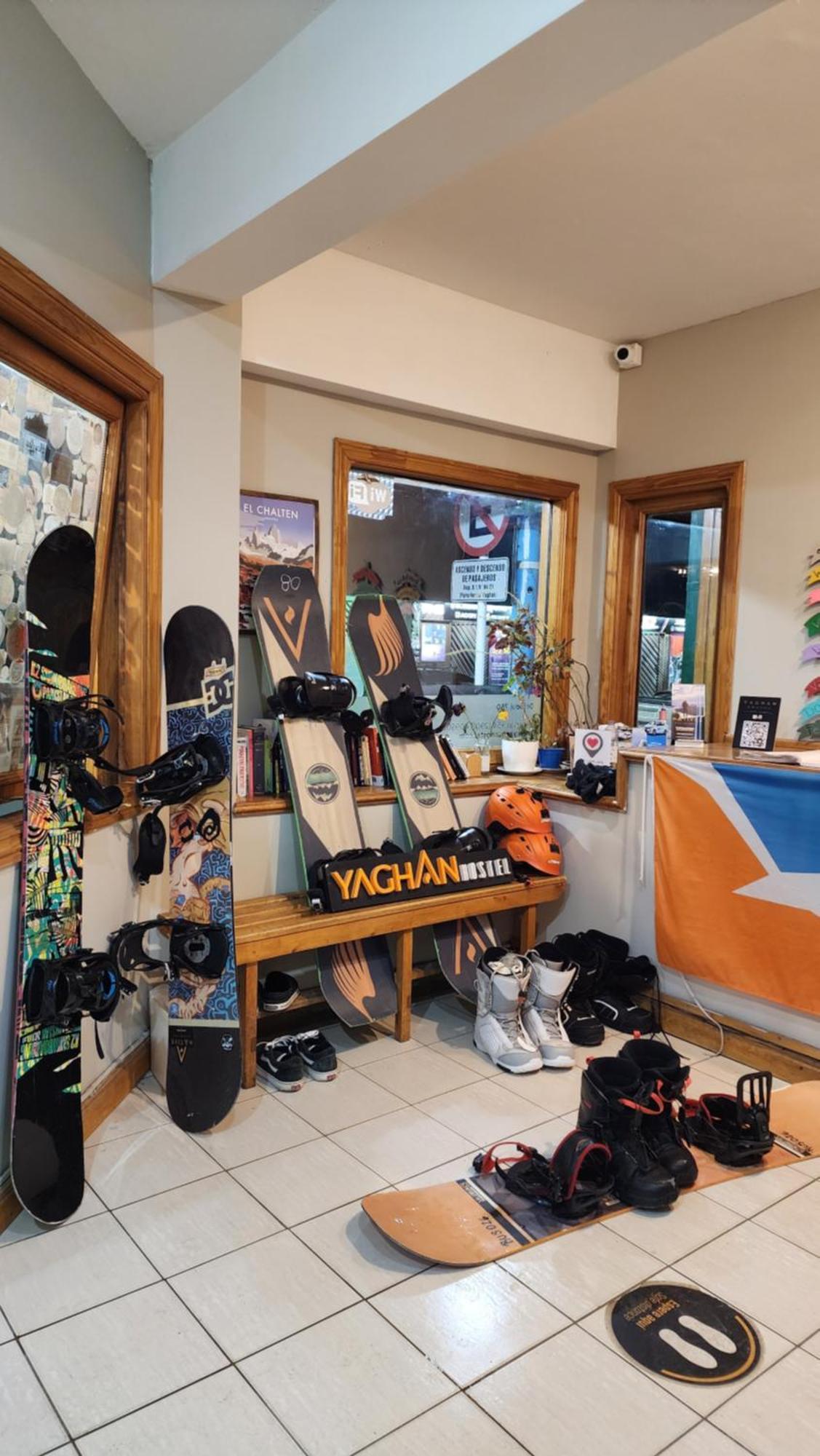 Yaghan Hostel Ushuaia Zewnętrze zdjęcie