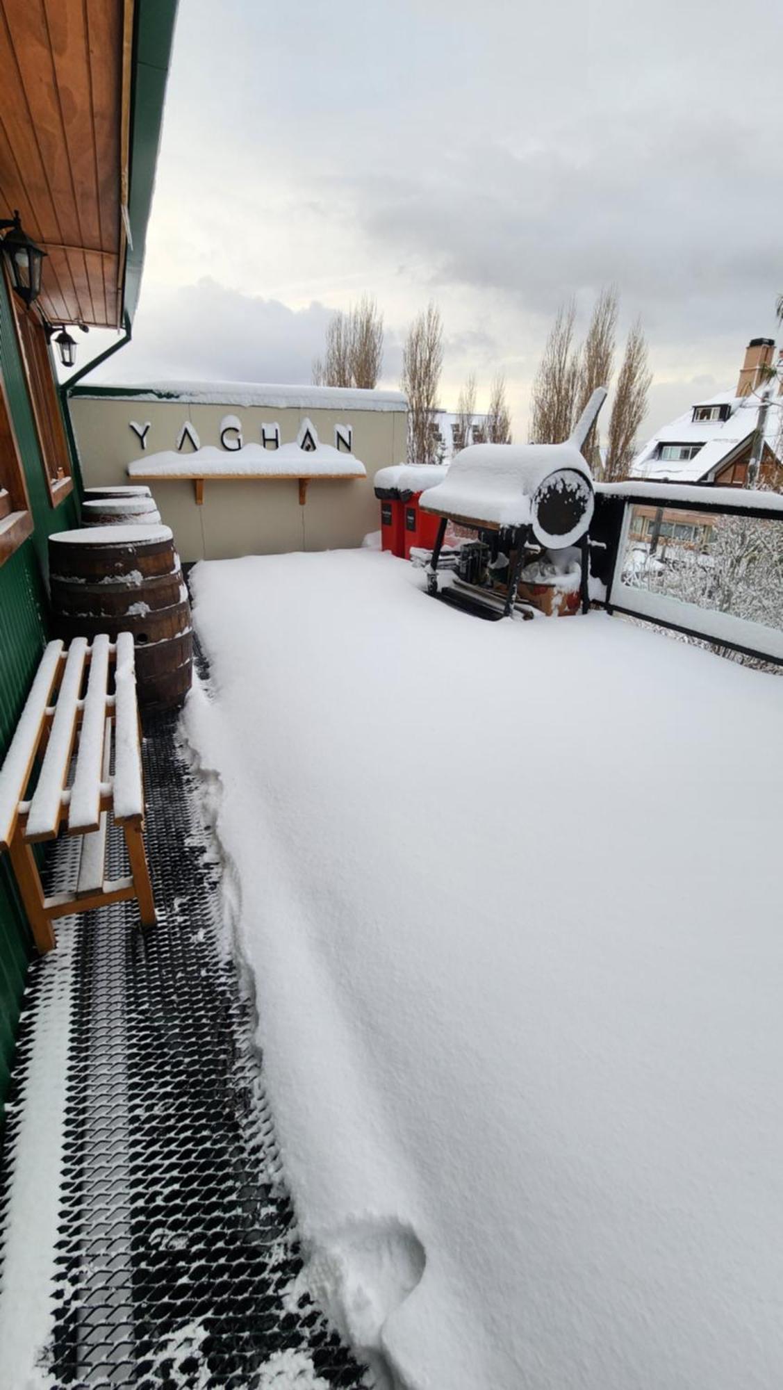 Yaghan Hostel Ushuaia Zewnętrze zdjęcie